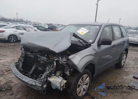 2010 Subaru Forester 2.5X из США, поврежденный, VIN JF2SH6ACXAH713070